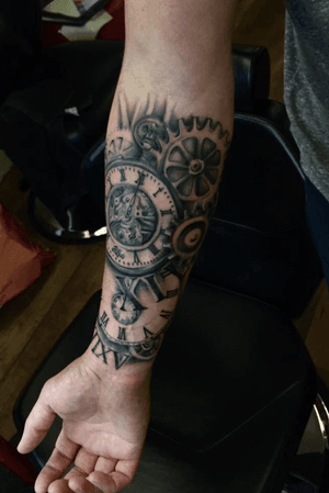 Custom clock tattoo by Tattoosbybethwilde, follow on instagram for daily updates😃 