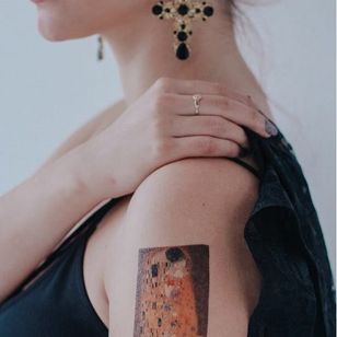 Tattoo Vesna tatuaje temporal #temporarytattoo #temporarytattoos #musicfest #musicfestival #tattoofashion #fashiontattoo #tattooforkids #childrenstattoos #kidtattoo #faketattoo