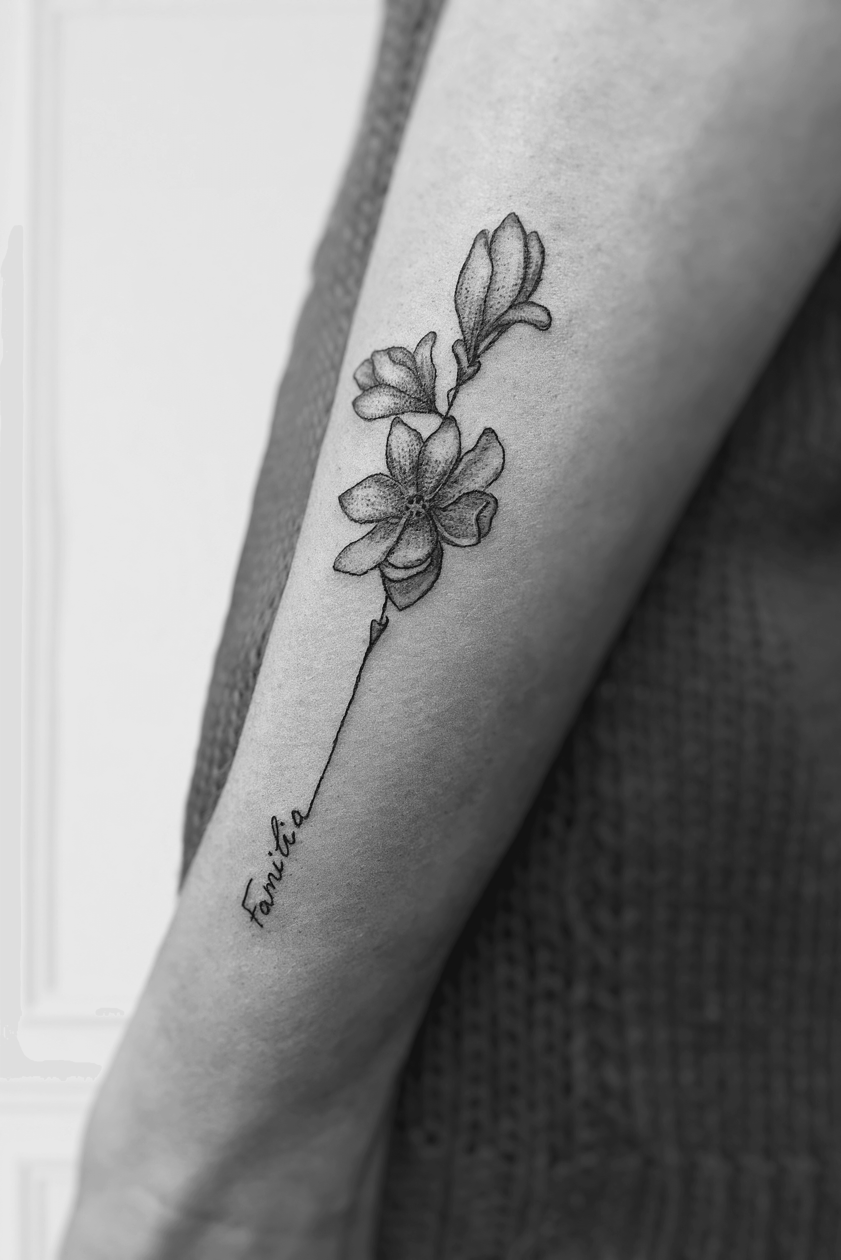 Waterproof Temporary Tattoo Sticker Black Sketch Sanskrit Flowers Leaves  Fake Tattoos Flash Tatoos Arm Body Art For Women Girl - Temporary Tattoos -  AliExpress