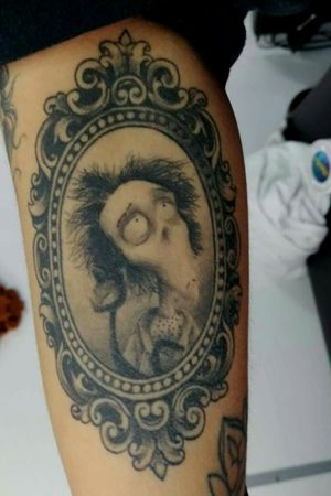 "Vincent" tattoo curado