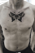 #butterfly #flutterby #schmetterlin #chest 