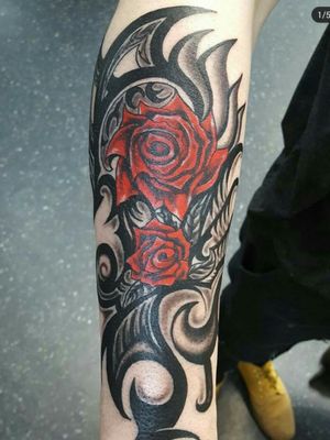 Tribal & Rose Piece #rose #tribal #tattoos #armtattoo 