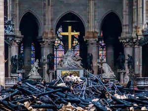 Photo of Notre-Dame damage by Christophe Petit Tesson