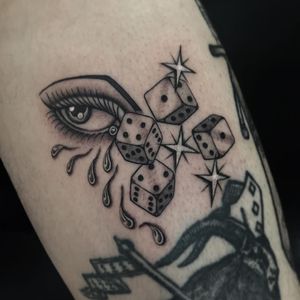 Dice and eye tattoo by Juan Diego Prieto aka illegal ttt #JuanDiegoPrieto #illegalttt #specialtattoos #uniquetattoos #besttattoos #awesometattoos #tattoodoapp #tattooartist