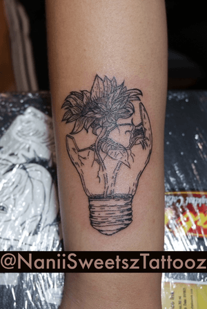 Fine line lightbulb and sunflowers dond by me