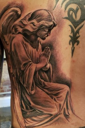 Happy Easter everyone Did this last night. More to come on this back piece. #VeeHart #TattooArtist #Tattoolife #nofilter #nofilter #mywork #armeniantattooartist #armenian #hustle #TattooArtist #original #inked #LosAngeles #tattoos #inkedup #inkedmag @BishopRotary #BishopRotary #hollywood #california #westcoast #art #tattoo #ink #bnginksociety #blackandgreytattoos #inksav #northhollywood #custom 