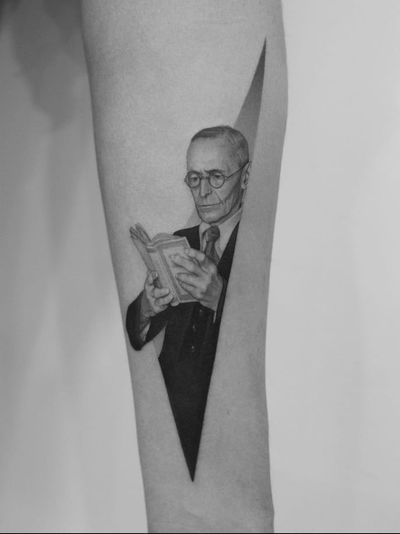 Hermann Hesse portrait tattoo by Pawel Indulski #PawelIndulski #booktattoos #literarytattoos #booktattoo #literarytattoo #books #book #reading #literature #Hermannhesse #author #portrait #realism #realistici
