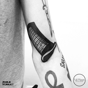 Blackwork hat for @nikolai.pollak, thanks so much! ⠀Done at @fullmoonberlin.⠀Appointments at email@pabloferrukt.com⠀#blackworktattoo .⠀.⠀.⠀.⠀#tattoo #tattoos #tat #ink #inked #tattooed #tattoist #art #design #instaart #geometrictattoos #blackworktattoos #tatted #instatattoo #bodyart #tatts #tats #amazingink #tattedup #inkedup⠀#berlin #berlintattoo #traditionaltattoos #blackworkers #berlintattoos #black #schwarz  #tattooberlin #oldschooltattoo