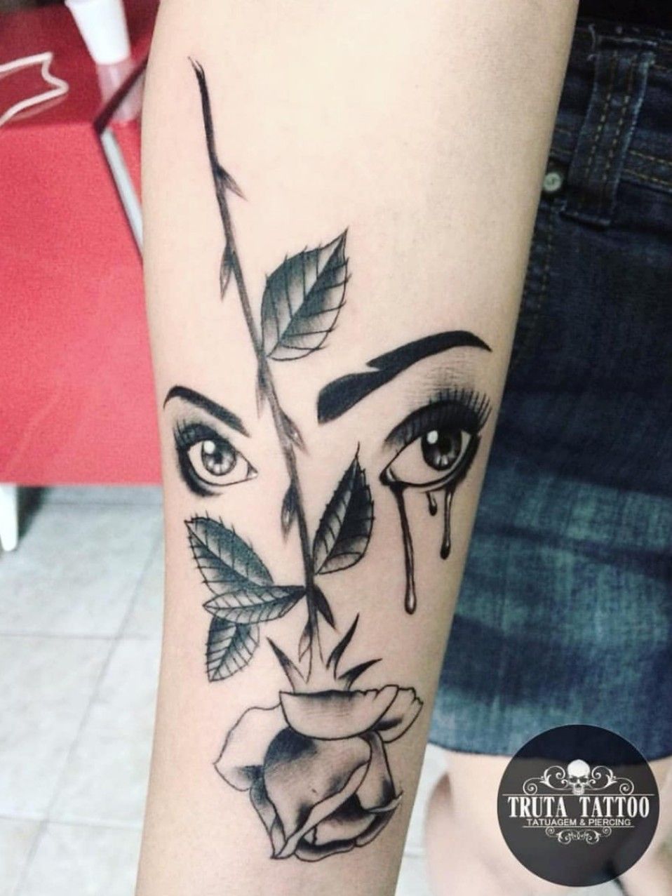 Details more than 82 meaningful loneliness tattoo thtantai2