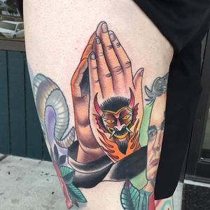 Praying hands good and evil. #neotraditional #ralphroyals #flagshiptattoogallery 