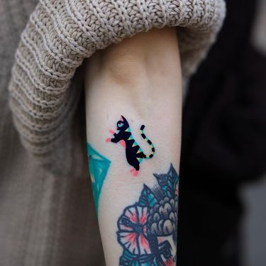 Tiny cat tattoo by ZziZzi #Zzizzi #tinytattoos #tinytattoo #smalltattoo #small #tiny #minimal #mini