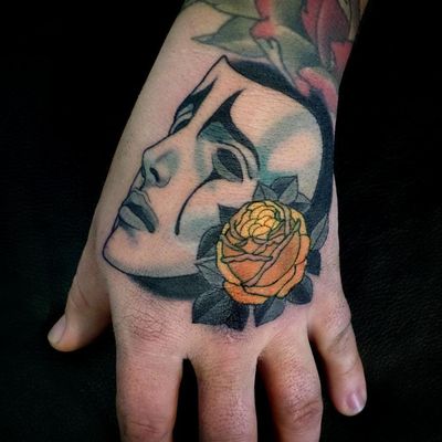 Neo Traditional tattoo by Bjorn Liebner #BjornLiebner #tattooartist #neotraditional #illustrative #darkart #antique #vintage #Japanese #mask #drama #cry #tears #rose #handtattoo