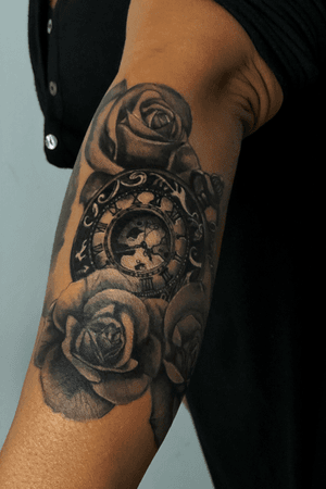 Black and grey #rose #blackandgrey #clock#losangeles #tattoo#femaletattooartist 