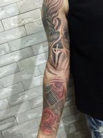 Full arm made in a lot of sessions during one year . Lot of hours to do It. 