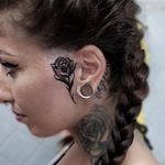 Side face tattoo by Federico Galdengelo #FedericoGaldengelo #tattooartist #besttattoos #awesometattoos #tattoosformen #tattoosforwomen #tattooidea #sidefacetattoo #facetattoo #rose #flower #floral #neotraditional