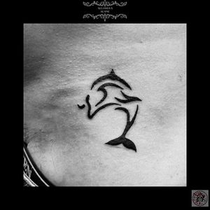 When you love so much the ocean...🐬💞🐬❣️🐬💞🐬❣️🐬💞🐬❣️#tattoo #tatuaje #tatouage #dolphintattoo #tattoodolphin#tatuajedelfin #tatouagedauphin #dolphin #delfin #dauphin #tribaltattoo #tattootribal #tatuajetribal #tatouagetribal #tattoodo #tattoolover #tattoolovers #ferneyvoltaire #tattooferneyvoltaire