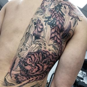 Tiger halfback tattoo#vancouver #canadatattoos #tattoo #artist #inkedmag #asianart #asiantattoos #vancouvertattooartist #vancouvertattoos #kitsilano #richmond #vancouvertattoos #vancity #yaletown #gastown #ink #sketchdaily #halfback #contemporarypainting #worldofpencils #vancouverarts #asian #tattoojobs #yvr #vancouverjobs #blackandgrey #tiger #watercolor #asiantattoo #art