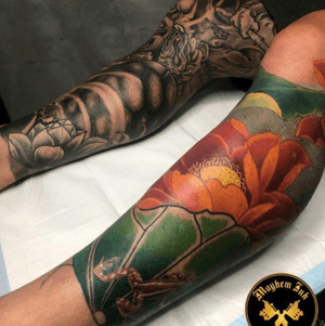 Contrast pic of two japanese leg sleeves in progress
