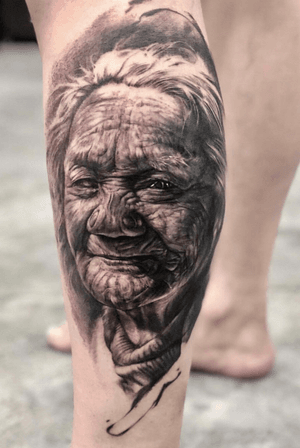 Awesome detail in this portrait for the XL tattoo battle here in phuket , which took first place 