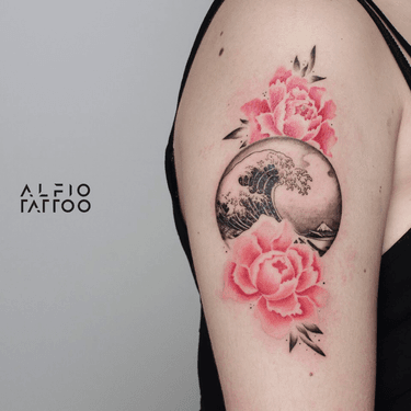 Design y tattoo by Alfio. Buenos Aires - Argentina / alfiotattoo@gmail.com / #peonytattoo #peony #ola #hokusai #art #tattoodesign #alfiotattoo #composition #tattoocolor #watercolor #watercolortattoo #tattoo #tattooart #tattooartist