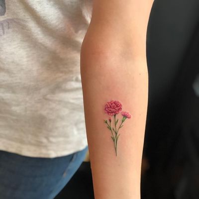 Birth month flower tattoo by Maiko Only #MaikoOnly #carnation #carnationtattoo #birthmonthflowertattoos #birthmonthflowers #flowertattoo #flowers #florals #petals #blooms #leaves #nature #plant #birthmonth