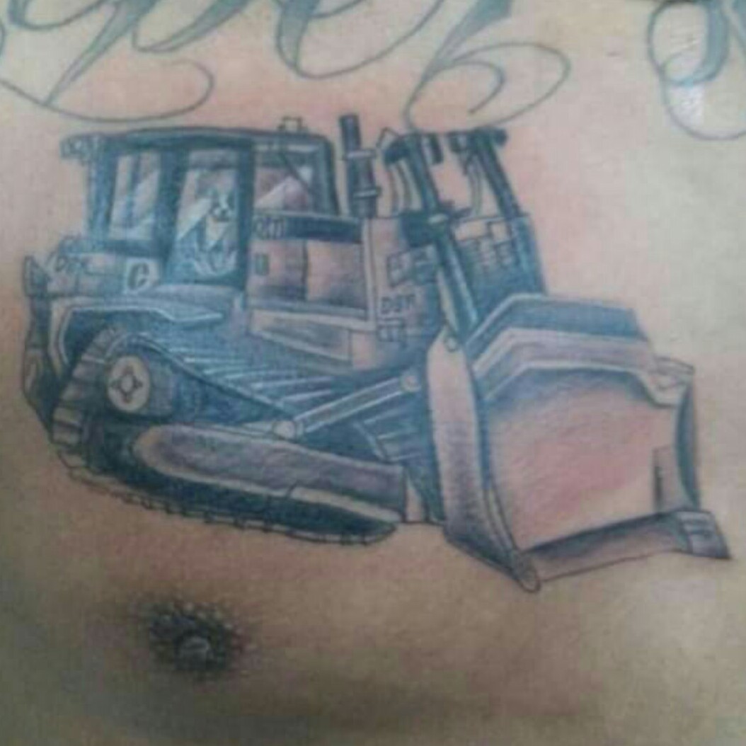 Tattoo uploaded by Limberth Erosa • Tattoo tractor d8r citas. 9994922133 • Tattoodo