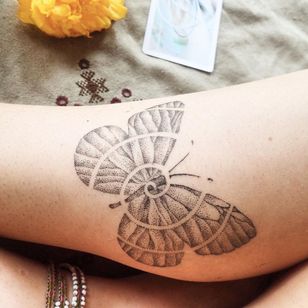 Hand Poke Tattoo: Mystical Dotwork de Ink & Earth # Ink & Earth #InkandEarth #handpoketattoo #nonelectrictattoo #handpoketattoo #handpoke #dotwork #sun #moon #tribal #pattern #butterfly #spiral