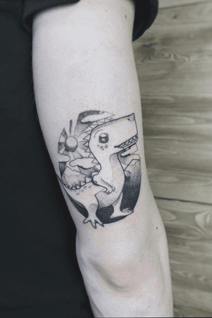 Cute dino🖤 #tattooartist #inked #tattoo #likeforlike #tattoos #ink #comments #tattooed #instagood #inkedup #inkedgirls  #illustration #commenter #cattattoo #commentteam #followme #kiev #kievtattoo #girlstattoo #тату #praguetattoo #kievtattoo #minimalism #the_tattooed_ukraine #tattoo_culture_ua