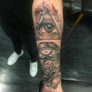 #nofac3 #dotworktattoos #dotworktattoo #dotwork #tattooart #realisticdotwork #colchester #essextattoo #essex #compasstattoo #rosetattoo #realisticeye #allseeingeyetattoo #filligree #sullenartcollective #Cheyenne #art&soultattoostudio #suicidegirls #pointilism #colchestertattoos #inkedgirl #tattedup #cuzican