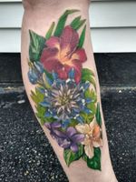 Realistic color floral piece