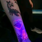 UV light sleeve project #nofac3 #UVink #uvlighttattoos #uvtattoo #uvtattoos #uv #art #skulls #hearttattoo #rosestattoo #snaketattoo #blackwork #minimaltattoo #red #tattooart #tattooartist #inked #londontattooconvention #london #colchester #essex #colchestertattoo #essextattoo #glowinthedark #scorpio #scorpiontattoo #suicidegirls #sullen #Cheyenne #blacklighttattoo #amazingtattoos #cute #cuzican 