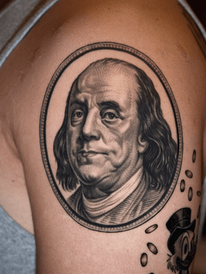 Healed Benjamin Franklin on arm.