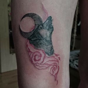 #tattoo #art #ink #inked #black #pink #wolf #wolftattoo #moon