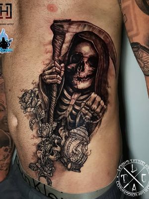 Mix style Son of Anarchy inspired rib piece on the #1 fan @__gcoplick__ ☠🛵 (roses are a re-work of a old original outline tattoo) over 2 sessions, bottom section healed. Insta: @leigh_tattoos Fb: leighstca @heliostattoo @h2oceanloyalty . . . #goldcoast #tattoo #tattoos #tat #inspirationtattoo #tattooist #tattooartist #tattooart #ink #inked #tattooedgirls #tattooedguys #inkgeeks #follow #followme #bestoftheday #greywash #superbtattoos #heliostattoo #sullenclothing #radtattoos #sonsofanarchy #grimreaper #ribtattoo #deathtattoo #samcro
