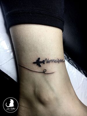 Price: 500.000 VND Add: 16/2 Phạm Thận Duật - Cầu Giấy - Hà Nội. #tattoobyLong #tiemxamnhocuaDo #dotattoostudio #dotattooshop #hanoitattoo #tattooinhanoi #tattoo #dotattoostudio247 #minitattoo #mini #tattoo #caugiay #tiemxam #hinh #xam #nho #xăm #hình #nghệ #thuật #xămhìnhnghệthuật #tattooist #tattoowork #hìnhxămnhỏ #hình #xăm #nhỏ #hìnhxămmini #hìnhxăm