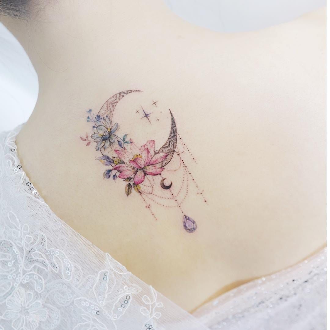 43 Adorable Mini Tattoo Of Moon And Stars For An Alluring Appearance   Psycho Tats