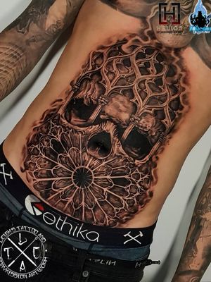 Smashed out this full stomach skull piece on the one and only @edwardpercivalbmx, solid sit and session !! Insta: @leigh_tattoos @loco_tattoo Fb: leighstca @heliostattoo - 10% off discount code: LEIGH10 @h2oceanloyalty . . . #goldcoast #tattoo #tattoos #tat #inspirationtattoo #tattooist #tattooartist #tattooart #ink #inked #tattooedgirls #tattooedguys #inkgeeks #follow #followme #bestoftheday #greywash #superbtattoos #heliostattoo #sullenclothing #radtattoos #blxckink #Loyalty4Life #H2Ocean #skull #stomachtattoo #skulltattoo #torsotattoo