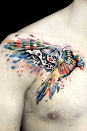 #watercolor #watercolortattoo #parrot #cogs #chest #colour #colourtattoo #nw1 #kentishtown #camdentowntattoo #london #tattoo #ink #ukink #inked #bartt                    (  appointment enquiries:  highonartstudio@gmail.com  )  inst.  @bartt_tattoo