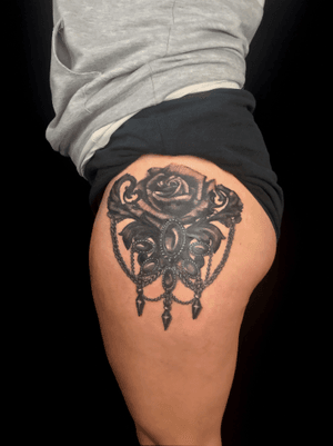Recent hip/thigh piece #rose #roses #flower #floral #filigree #gemstones #gems #jewels #inked #tattoodesign #tattoodesigns #realism #inkedgirls 
