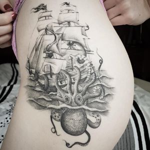Fine line tattoo by Alessandro aka The Hanged #TheHanged #AlessandroJako #finelinetattoo #detailedtattoo #illustrative #illustration #linework