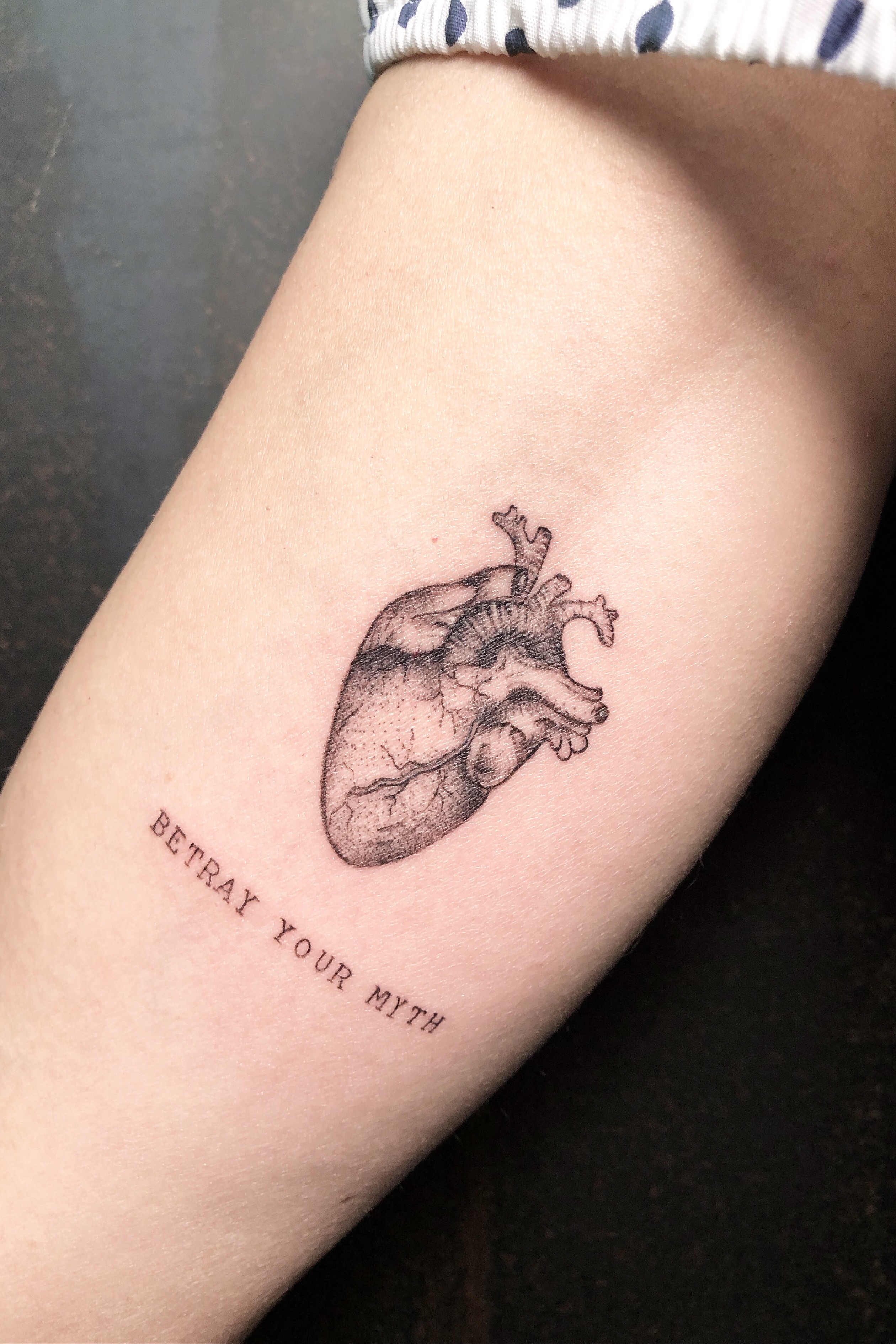 Tatuarte en la Piel - Se mueve el corazón Davide Borto Tattoo  www.TATUARTEMAGAZINE.com