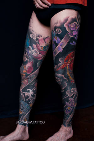 Japanese tattoo. Leg sleeve. Irezumi. #japanesetattoo #japaneseink #inked #japanesesleeve #koitattoo #koisleeve #asiantattoo #irezumi #wabori #traditionaltattoo #irezumicollective #magicmoonneedles #fitnessmotivation #fitness #tattoovideo #nyctattoo #tattoovideos #ttt #wtt #tttism #tattoo #tattooartist #tattooideas #blackandgreytattoo #colortattoo #tattoodo #tat 