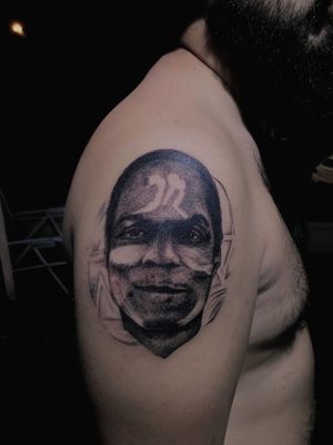 Fela Kuti#portrait #tattoo #blackworktattoo #singleneedle #dotworktattoo #retrato #tatuaje #lujan #tattooargentina 