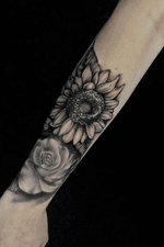 Black and grey sunflower, sunflower tattoo, realism, bng, flowers, sunflower