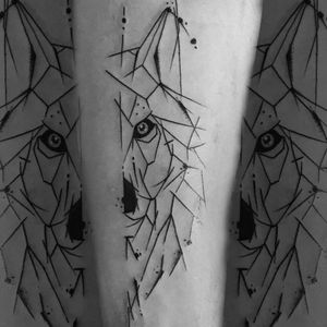 • Wolf Lines •Para orçamentos, me mande a sua ideia,o tamanho em cm, e local do corpo para g.rosatattoo@gmail.comMuito obrigado a todos#art #artist #tattoo #oldschooltattoo #old #tattooartist #lines #blackwork #tattooworkers #tattooart #tattooartist #wolf
