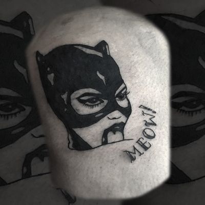 • Meowww !! • Para orçamentos, me mande a sua ideia,o tamanho em cm, e local do corpo para g.rosatattoo@gmail.com Muito obrigado a todos #art #artist #tattoo #tattooartist #neotrad #neotraditionaltattoo #neotraditional #blackworktattoo #black #catwoman