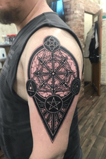 It awesome when someone comes in with an idea and you can make it a reality for them, good times! 😃 #fbitattoolondon #tattoo #blackwork #blackworktattoo #blackworkers #protection #symbolism #girlswhoink #pentagram #witchesknot #alchemy #symbol #tattooapprentice #londontattoo #tattoolondon #walthamstowtattoo #tattoowalthamstow #ink