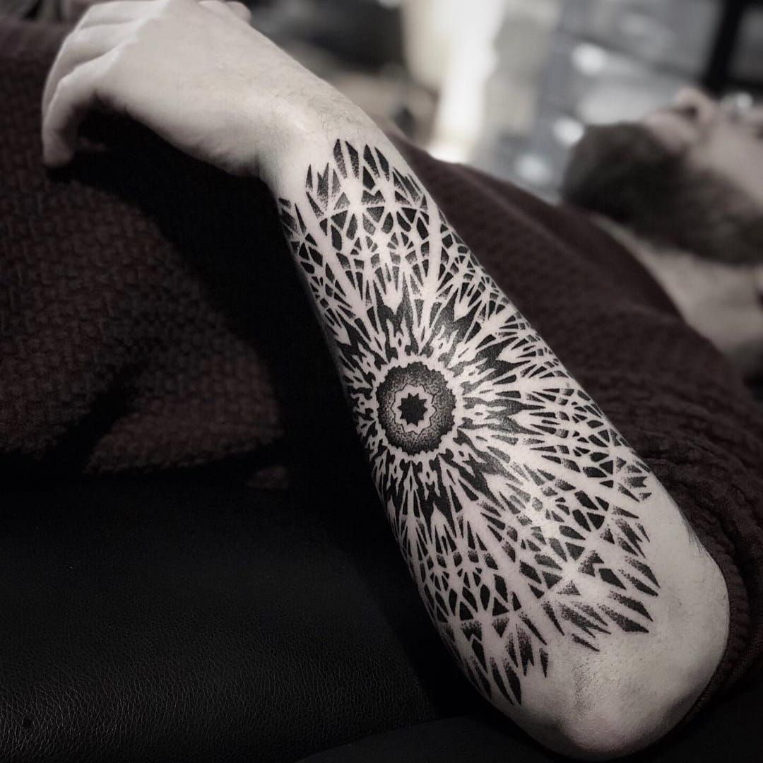 wolf mandala tattoo  tattoo artist Dzeraldas Jerry Kudrevicius    Mandala tattoo design Animal mandala tattoo Sleeve  tattoos