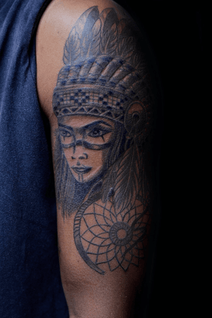 #estudiodetatuagem Memento Mori - tatuagens com horário marcado - orçamentos e agendamentos pelo WhatsApp  ☎️ (11) 973701974 ou pela página do estúdio no Facebook :                                 @mementomoritattoostudio                           💀⏳🕯- próximo ao metrô Tucuruvi - @thiagopadovani #indian #Indianwomantattoo 