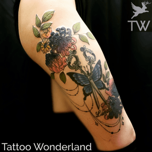 #floraltattoo & #chandeliertattoo add on @sandydexterous @tattoowonderland #youbelongattattoowonderland #tattoowonderland #brooklyn #brooklyntattooshop #bensonhurst #midwood #gravesend #newyork #newyorkcity #nyc #tattooshop #tattoostudio #tattooparlor #tattooparlour #customtattoo #brooklyntattooartist #tattoo #tattoos 